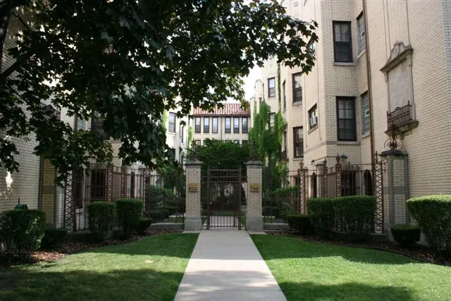 1428 W FARWELL AVE 60626-unit#1-Chicago-IL