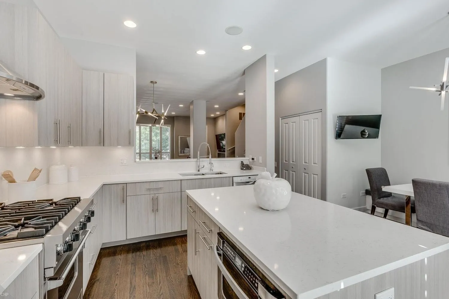 111 S ABERDEEN ST 60607-Chicago-IL