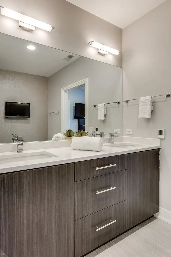 111 S ABERDEEN ST 60607-Chicago-IL