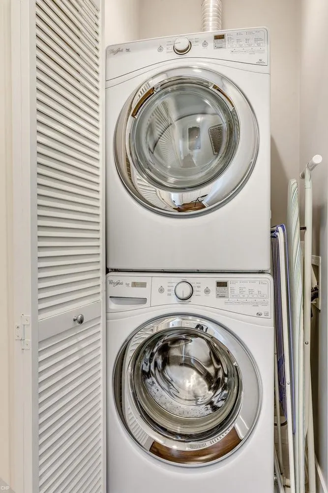 111 S ABERDEEN ST 60607-Chicago-IL
