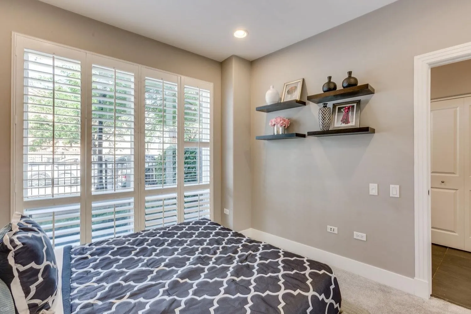 111 S ABERDEEN ST 60607-Chicago-IL