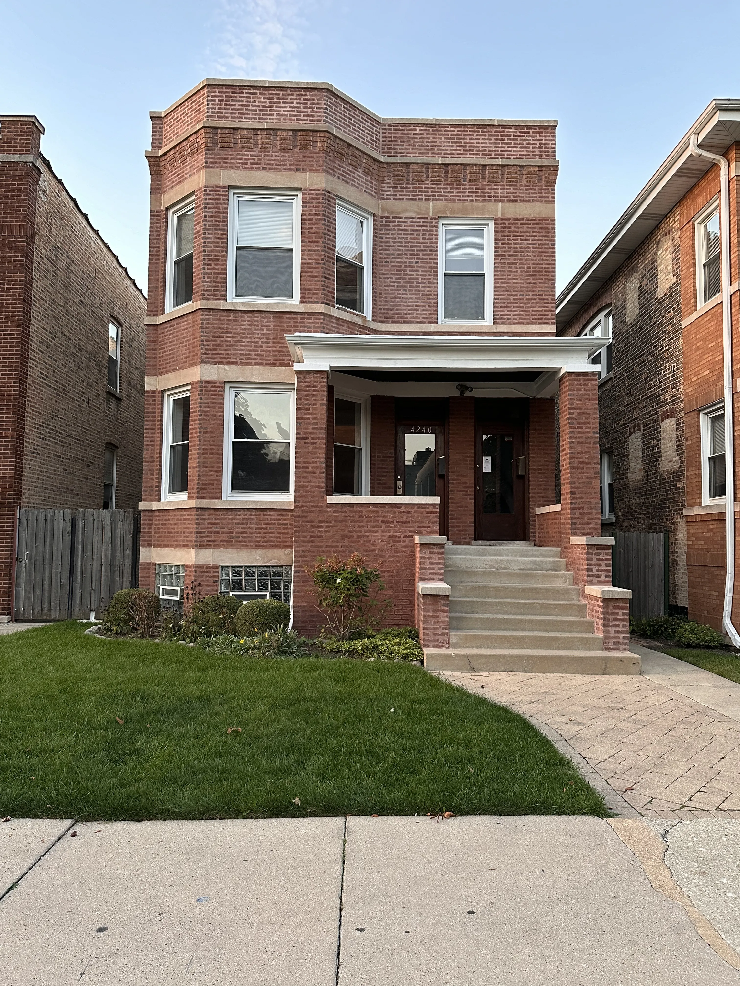 4240 W MELROSE ST 60641-unit#2-Chicago-IL