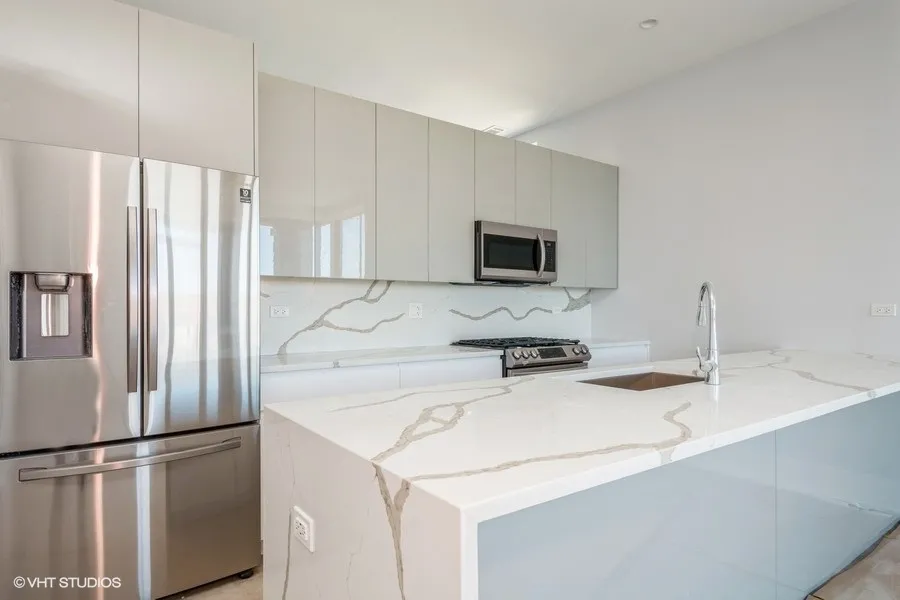 2353 W WABANSIA AVE 60647-unit#003-Chicago-IL