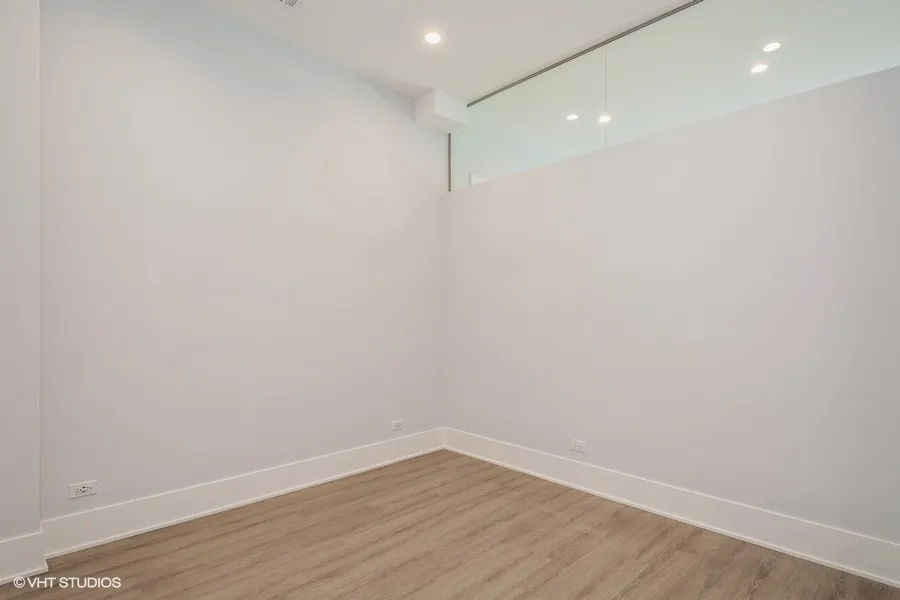 2353 W WABANSIA AVE 60647-Bucktown Gateway Apts-unit#0509-Chicago-IL