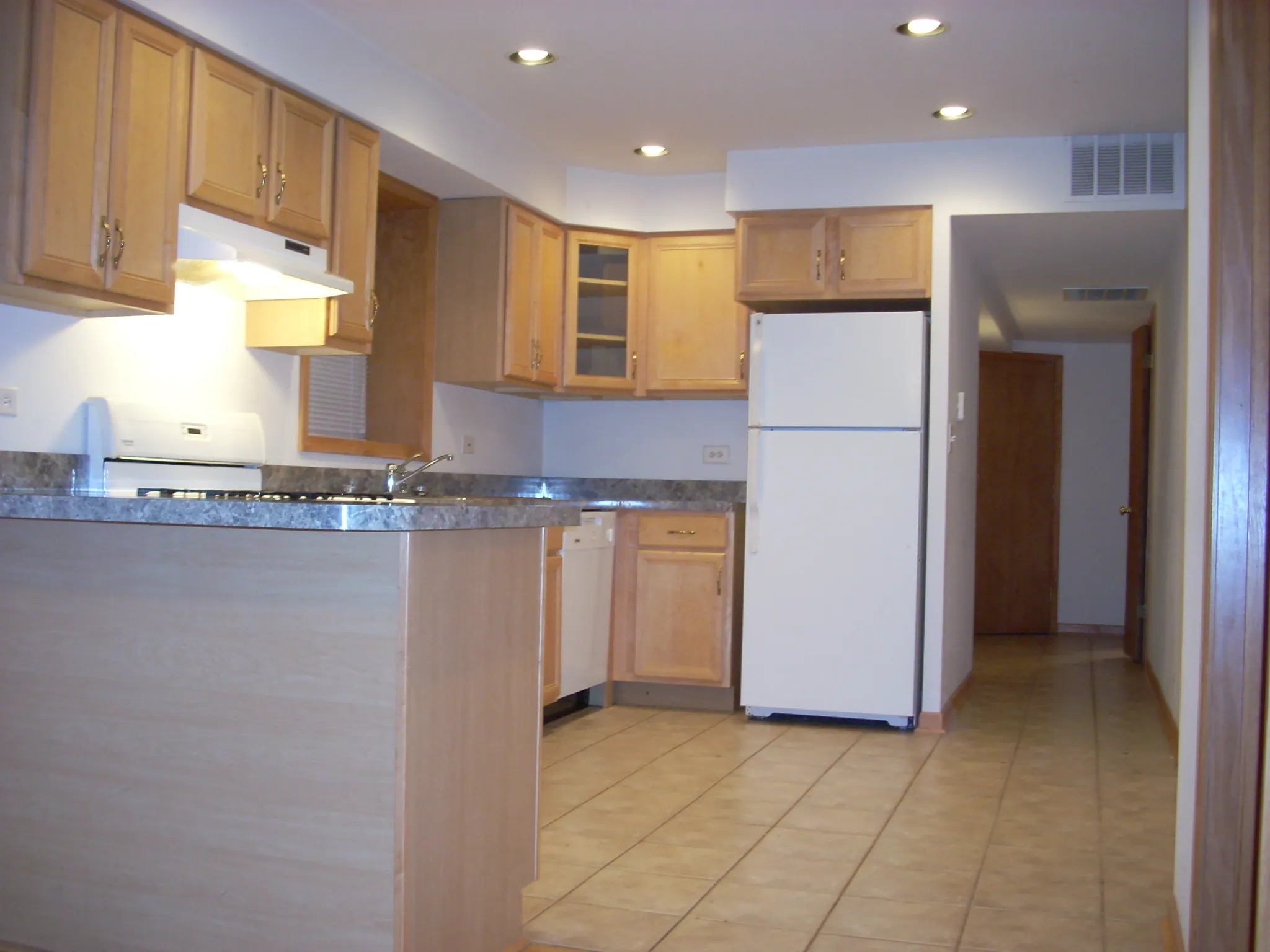 2724 N MAGNOLIA AVE 60614-unit#GRDN-Chicago-IL