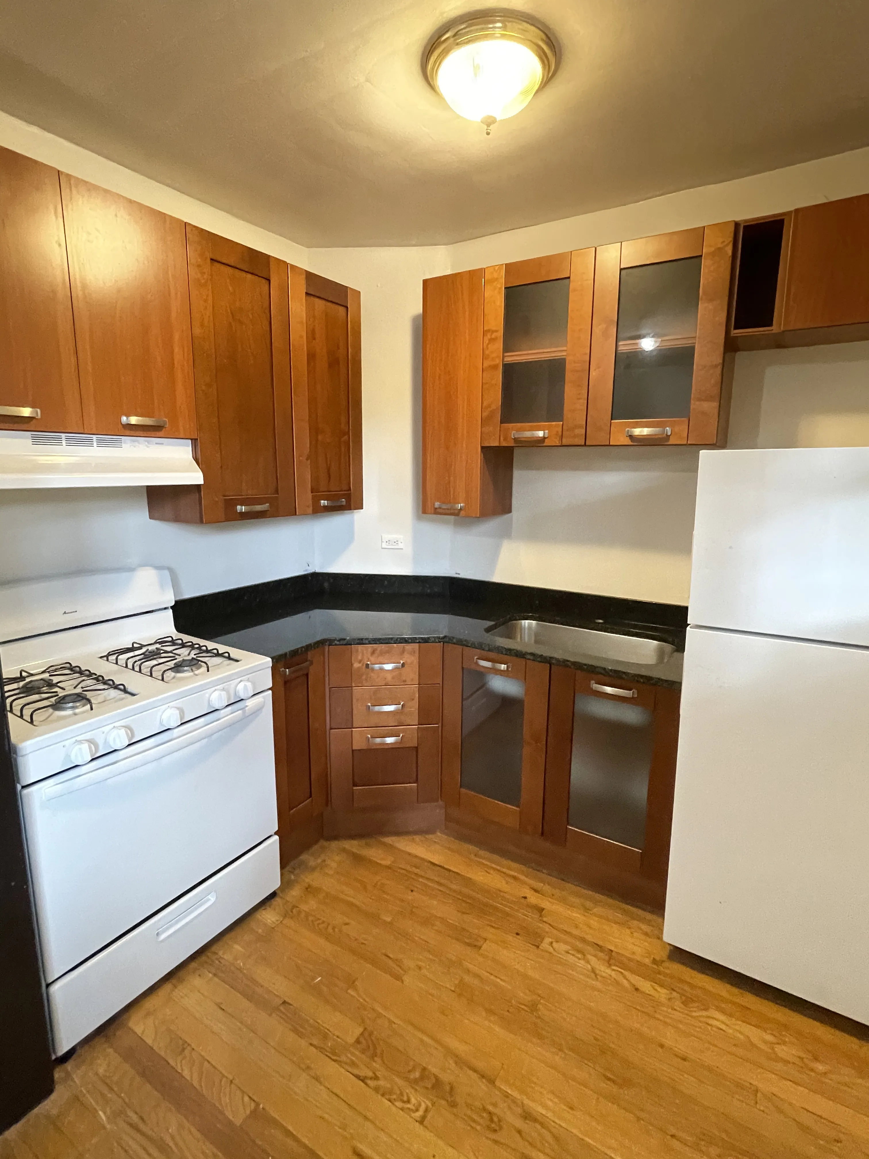 3657 N RACINE AVE 60613-Waveland Apartments-unit#01-Chicago-IL
