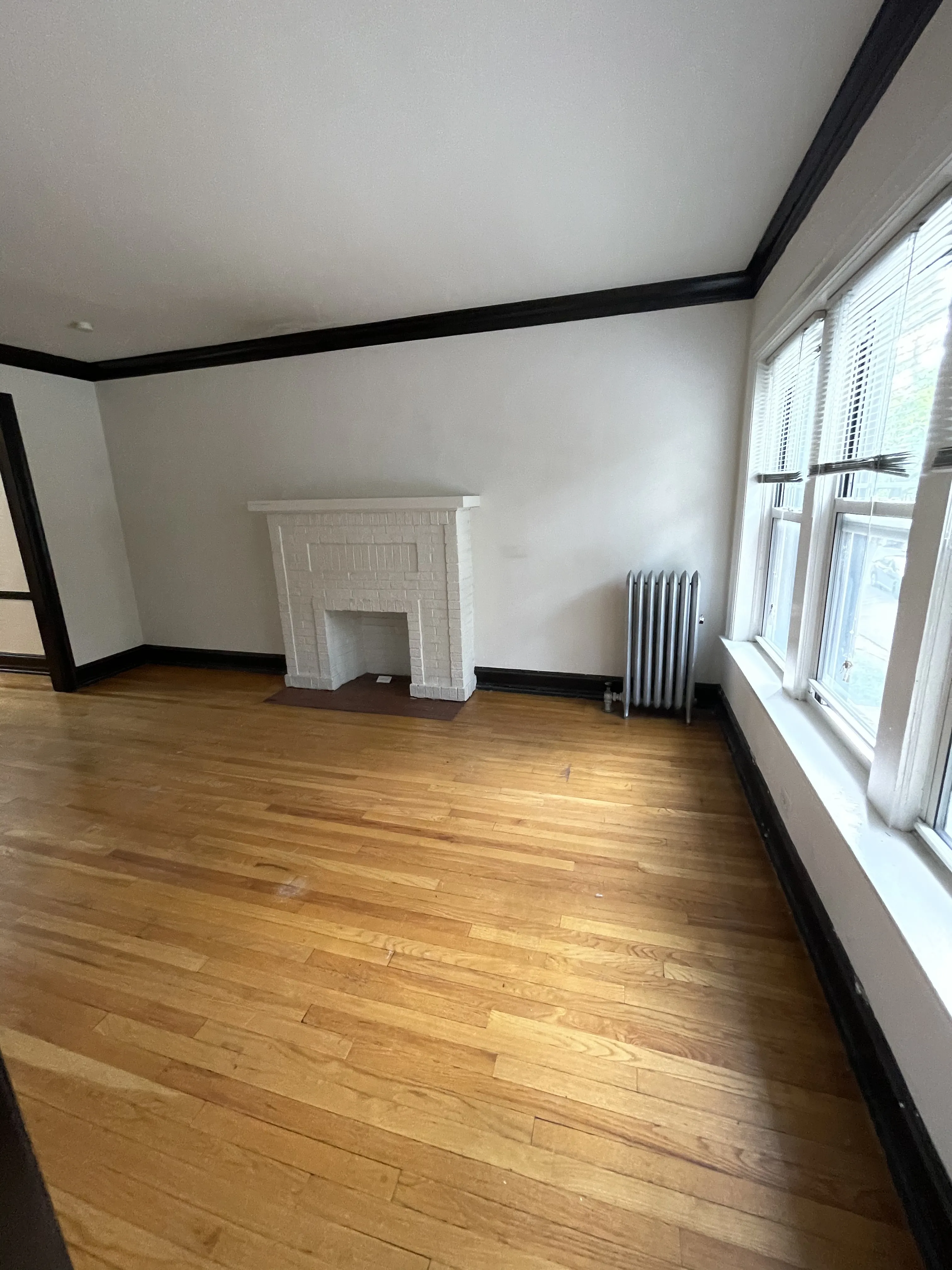 3657 N RACINE AVE 60613-Waveland Apartments-unit#01-Chicago-IL