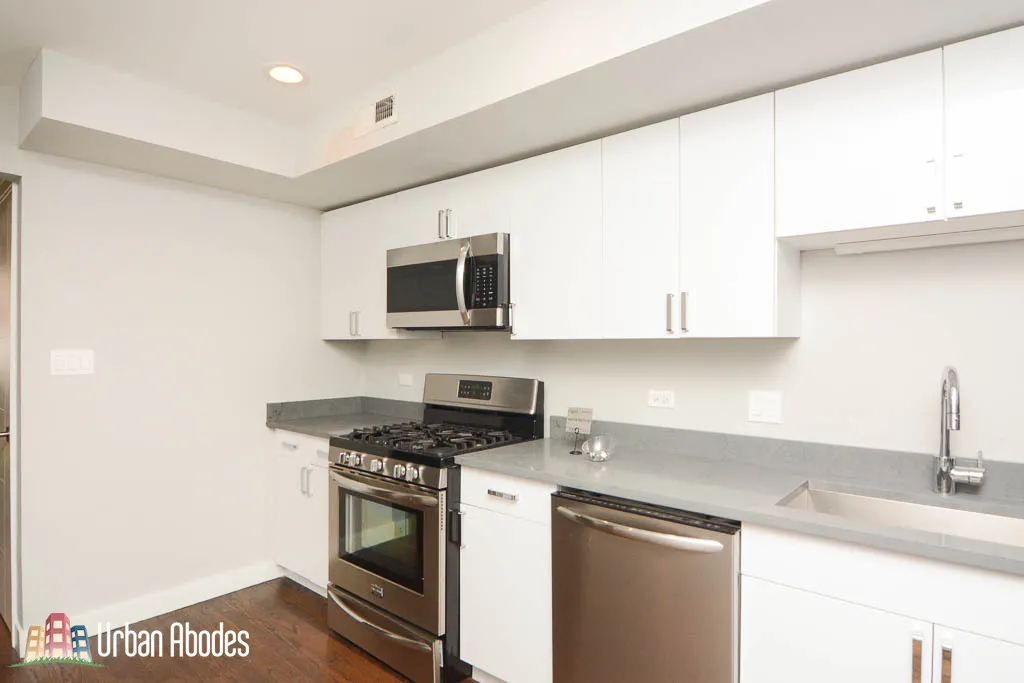 1352 N CLEVELAND AVE 60610-unit#2-Chicago-IL