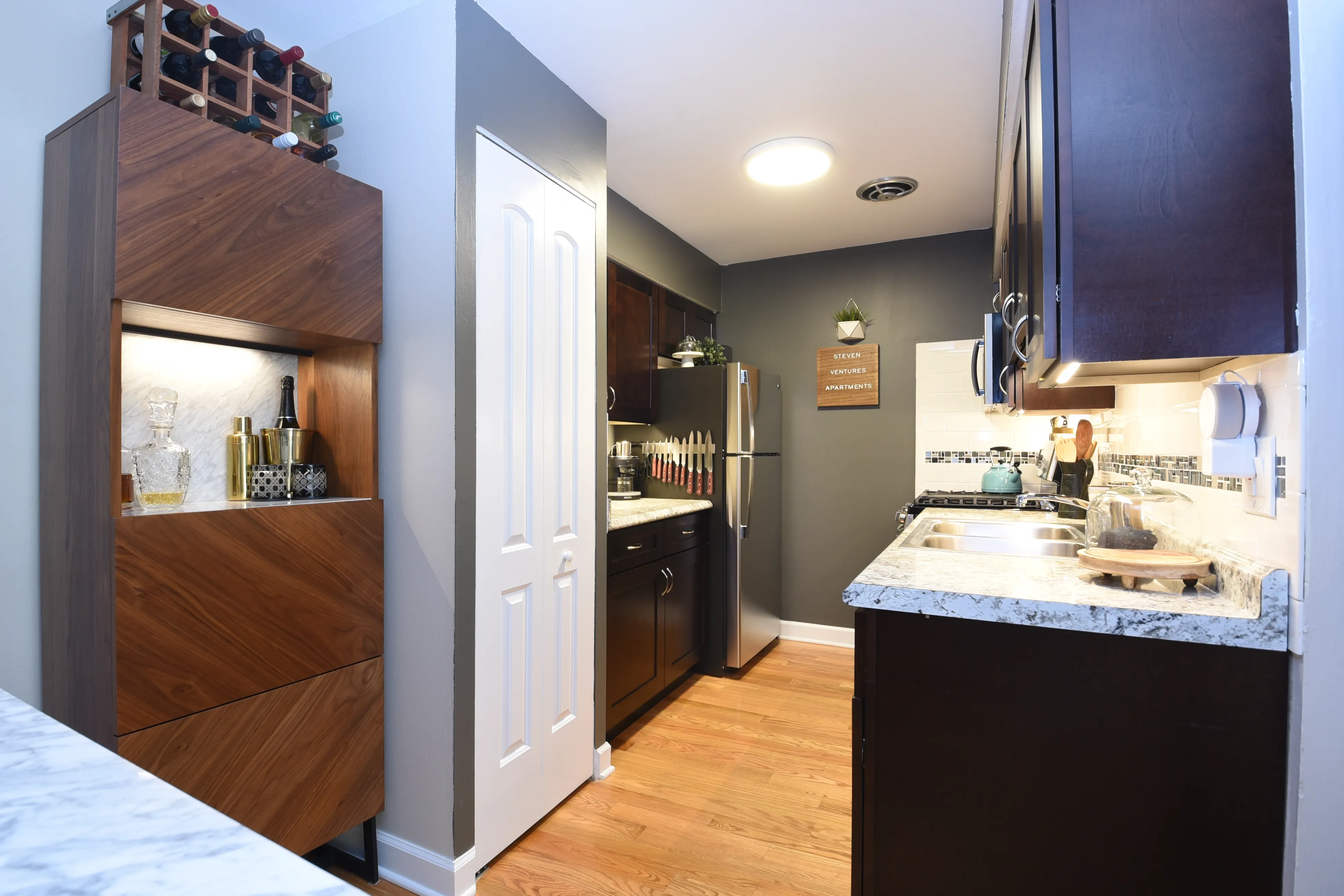 2930 N PINE GROVE AVE 60657-unit#401-Chicago-IL