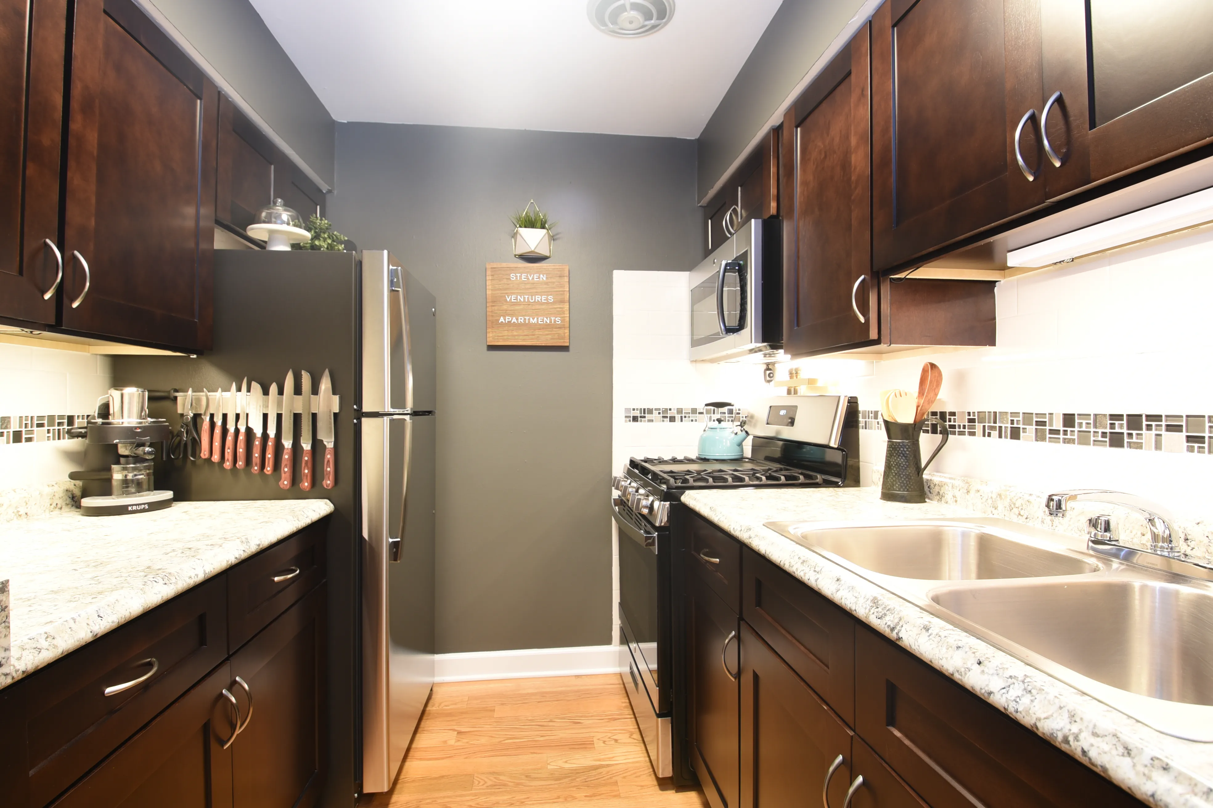2930 N PINE GROVE AVE 60657-unit#401-Chicago-IL