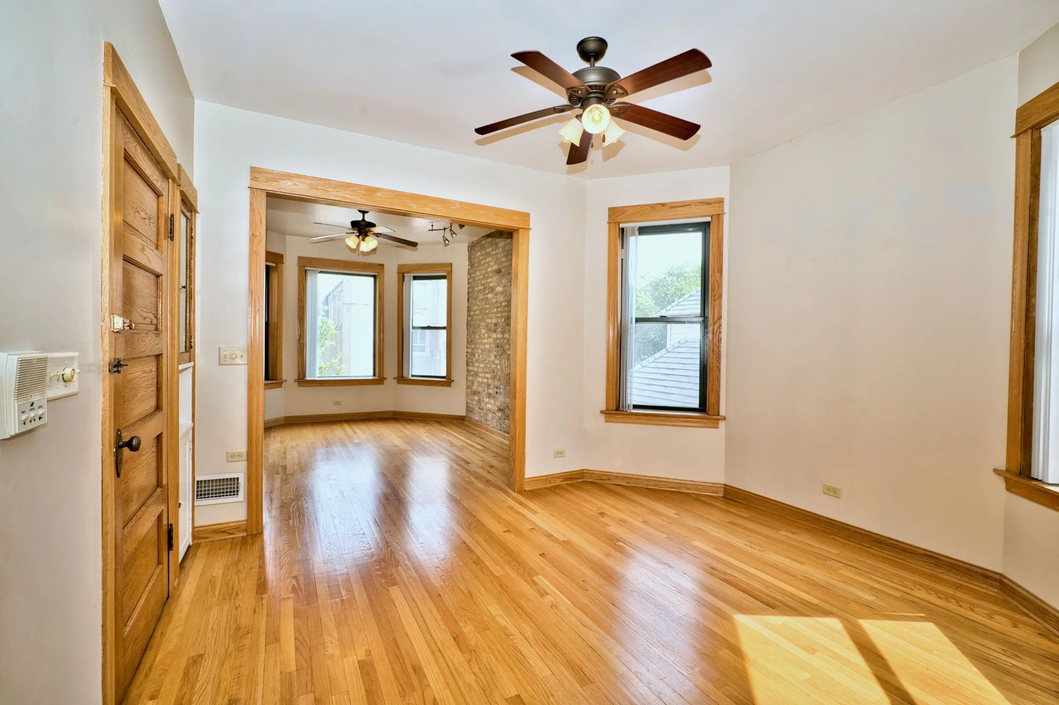 1649 W FOSTER AVE 60640-unit#02-Chicago-IL