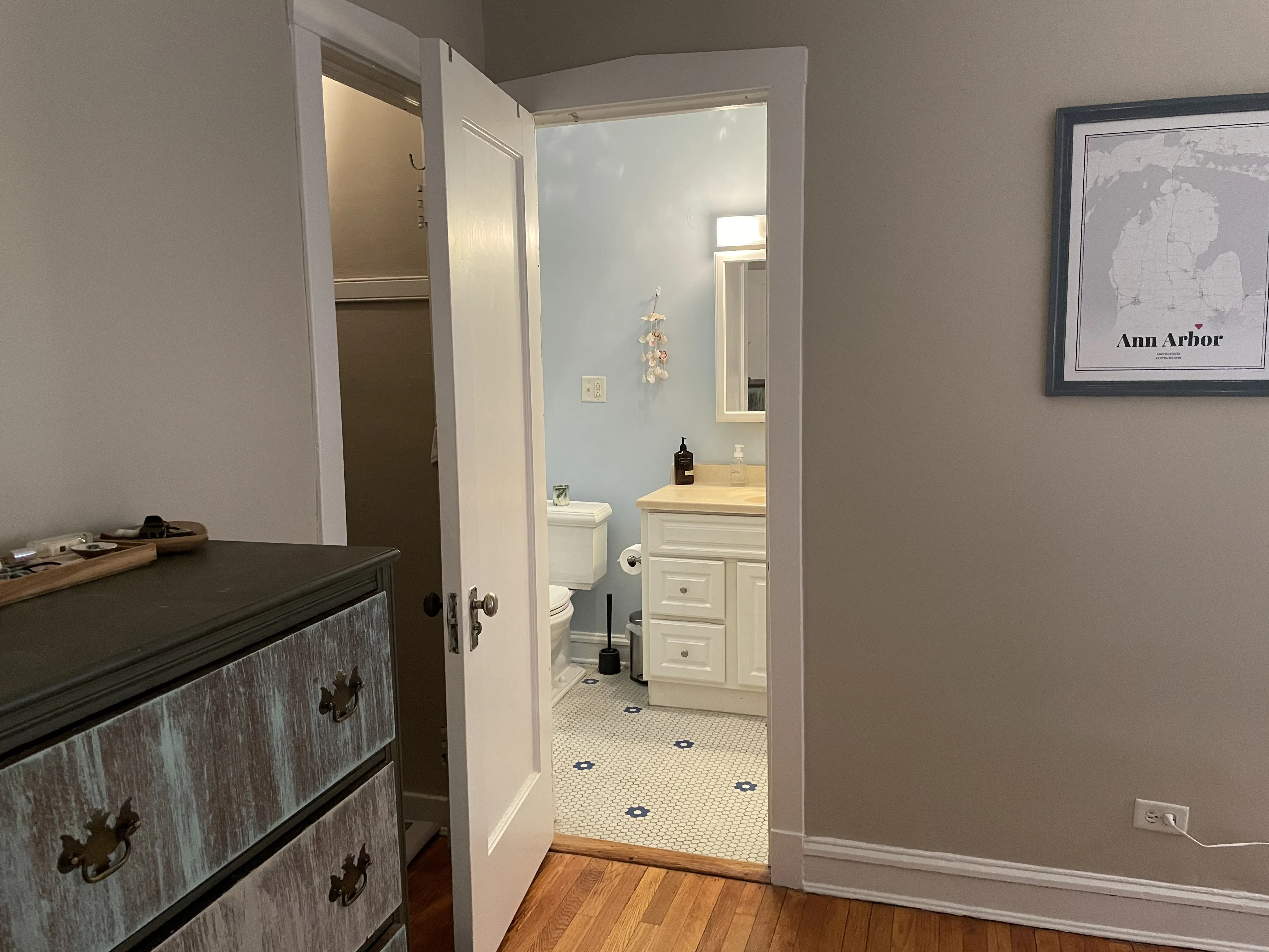 1468 W WINNEMAC AVE 60640-Winnemac-unit#1E-Chicago-IL