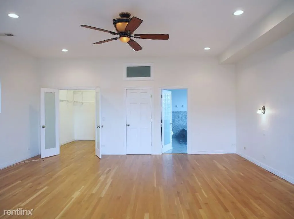 3031 N CLYBOURN AVE 60618-unit#2-Chicago-IL