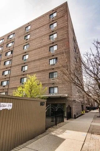 607 W WRIGHTWOOD AVE 60614-unit#414-Chicago-IL
