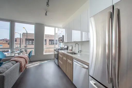 1980 N MWAUKEE AVE 60647-unit#606-Chicago-IL