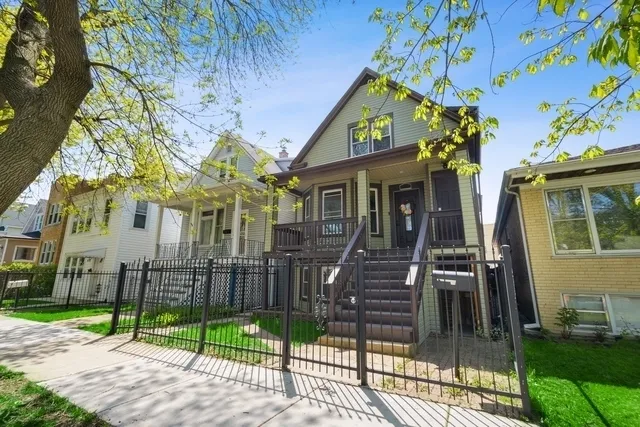 4126 N DRAKE AVE 60618-unit#02-Chicago-IL