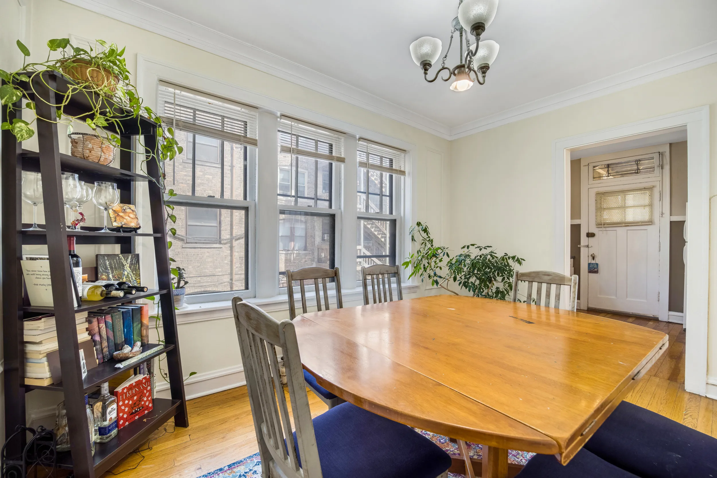 4891 N HERMITAGE AVE 60640-Ravenswood Gem-unit#1C-Chicago-IL