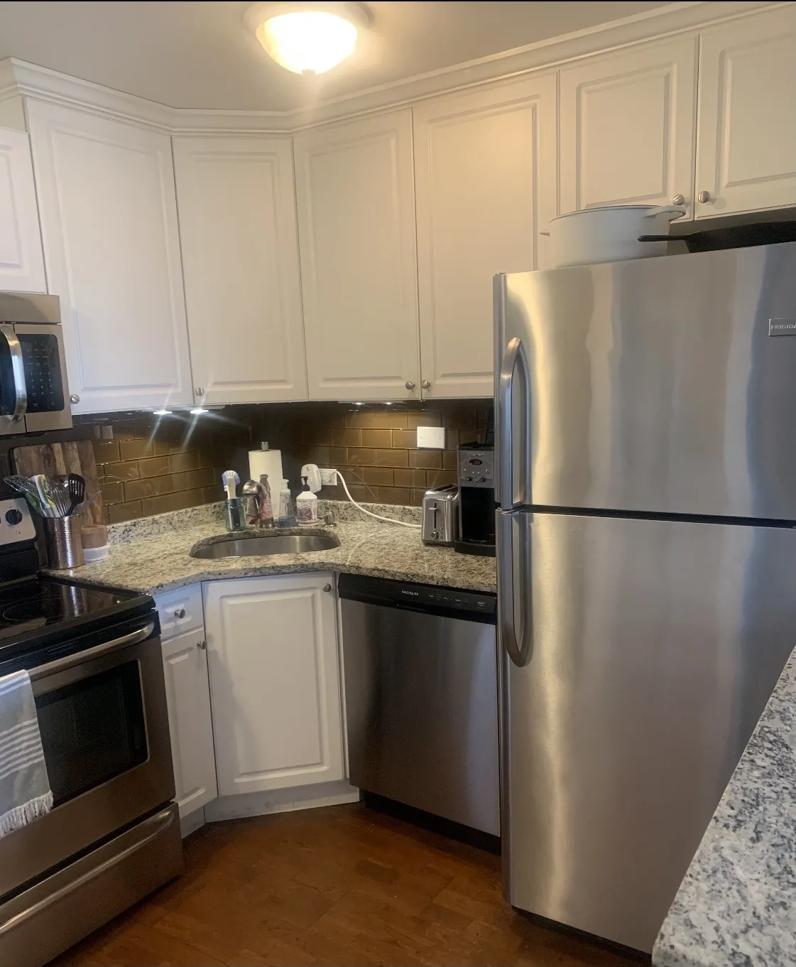 1460 N SANDBURG TER 60610-Sandburg Terrace- Alcott House-unit#2607-Chicago-IL