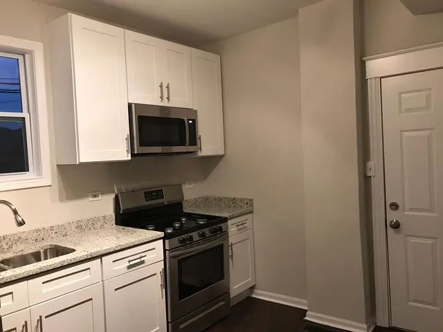 939 W 34TH ST 60608-Thirty Fourth Street Apartments-unit#01R-Chicago-IL