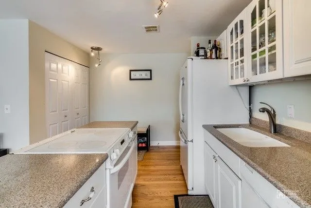 607 W WRIGHTWOOD AVE 60614-unit#414-Chicago-IL
