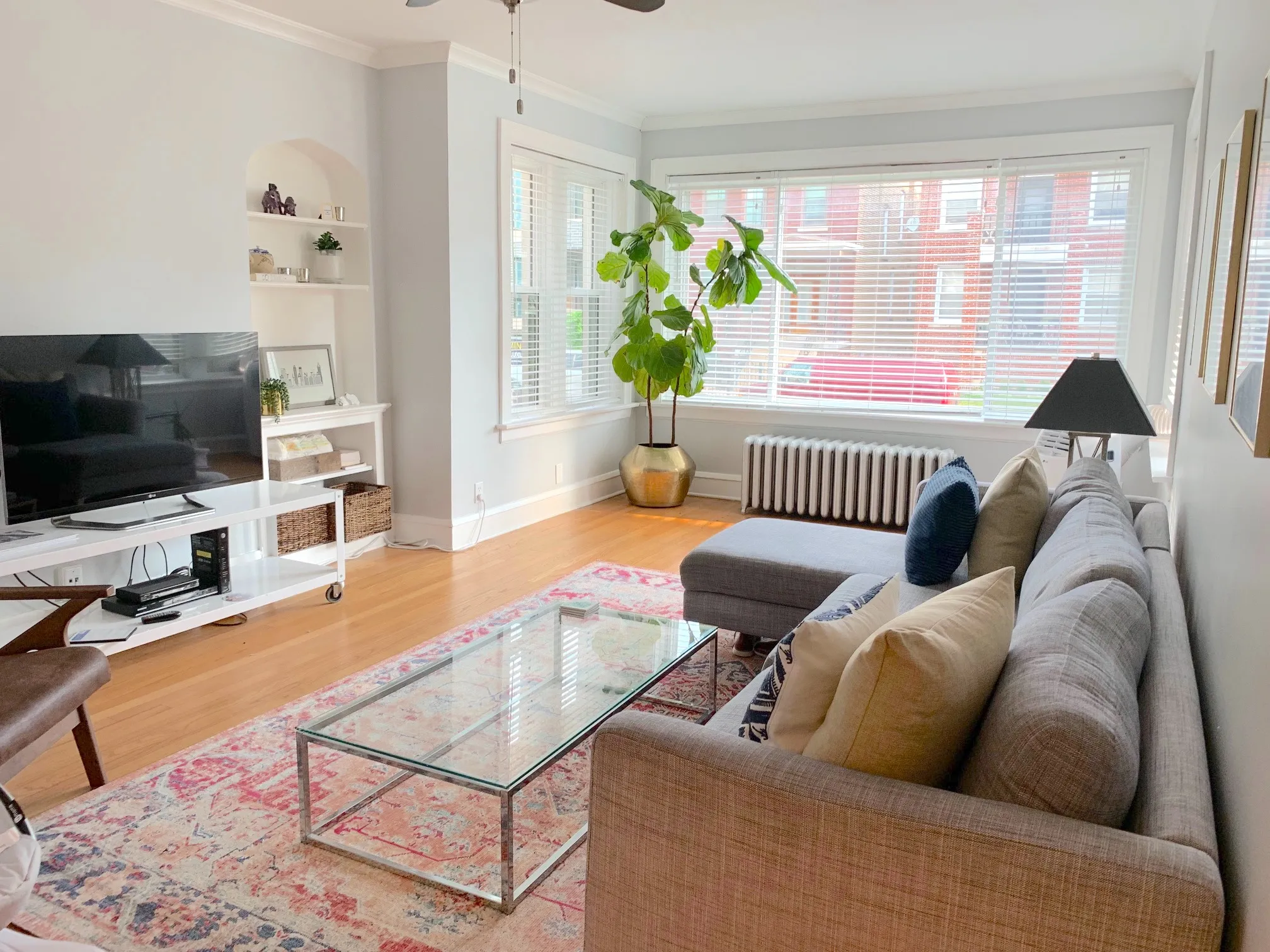 2439 W FOSTER AVE 60625-Third Floor Apt-unit#003-Chicago-IL