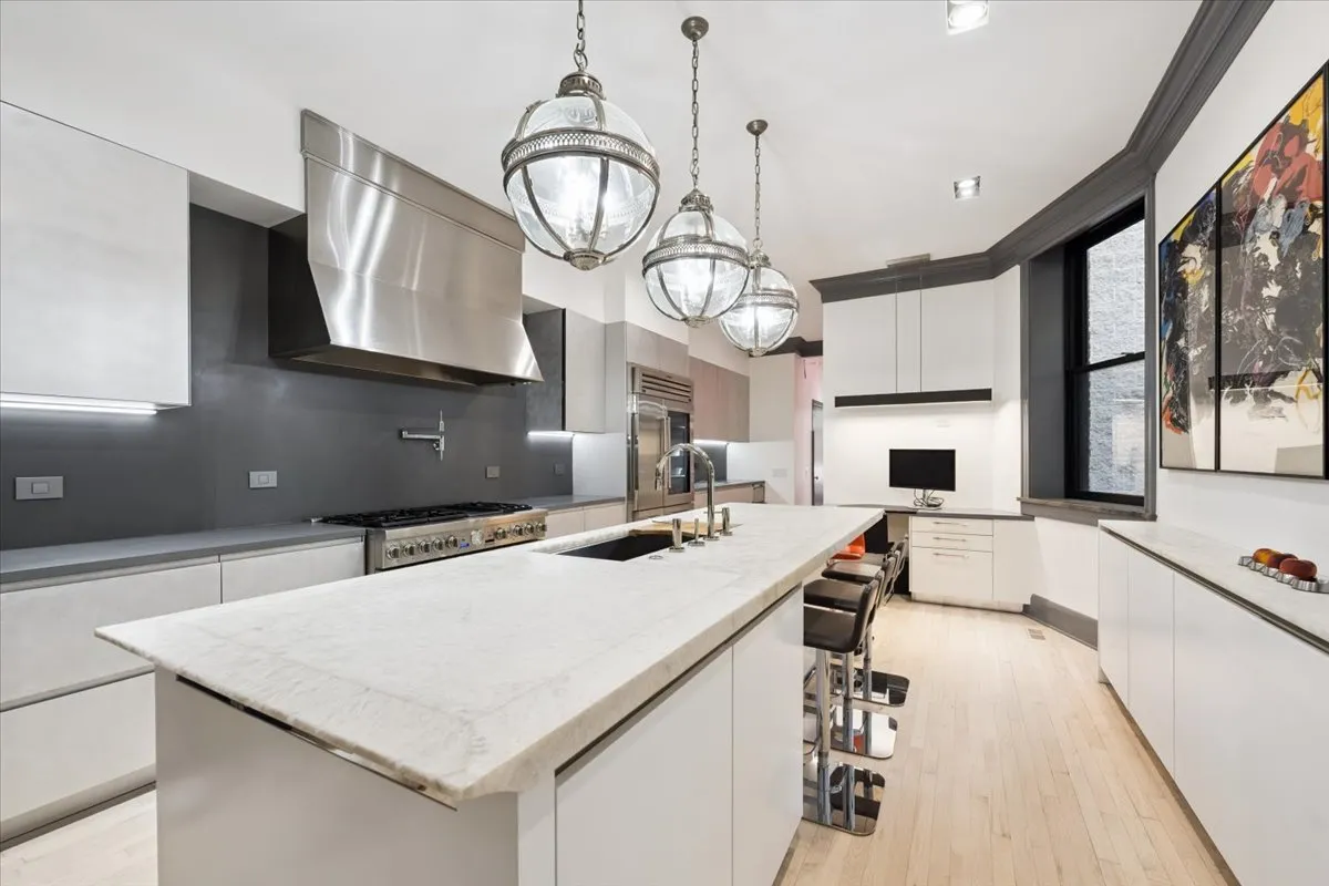1318 N Astor St, , 60610, USA 60610-Chicago-IL
