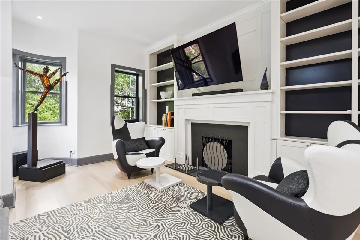 1318 N Astor St, , 60610, USA 60610-Chicago-IL