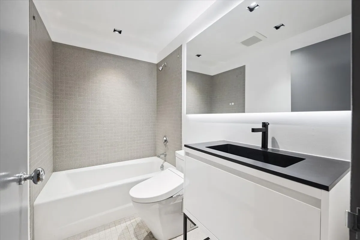 1318 N Astor St, , 60610, USA 60610-Chicago-IL