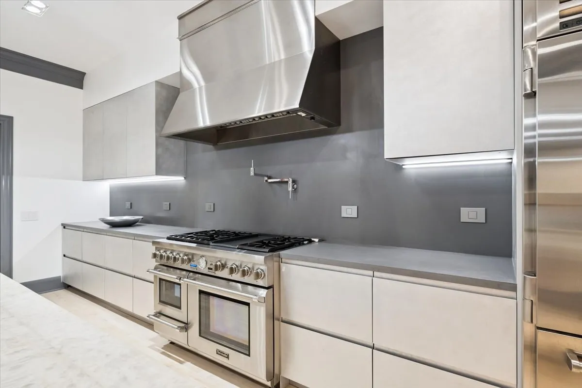 1318 N Astor St, , 60610, USA 60610-Chicago-IL