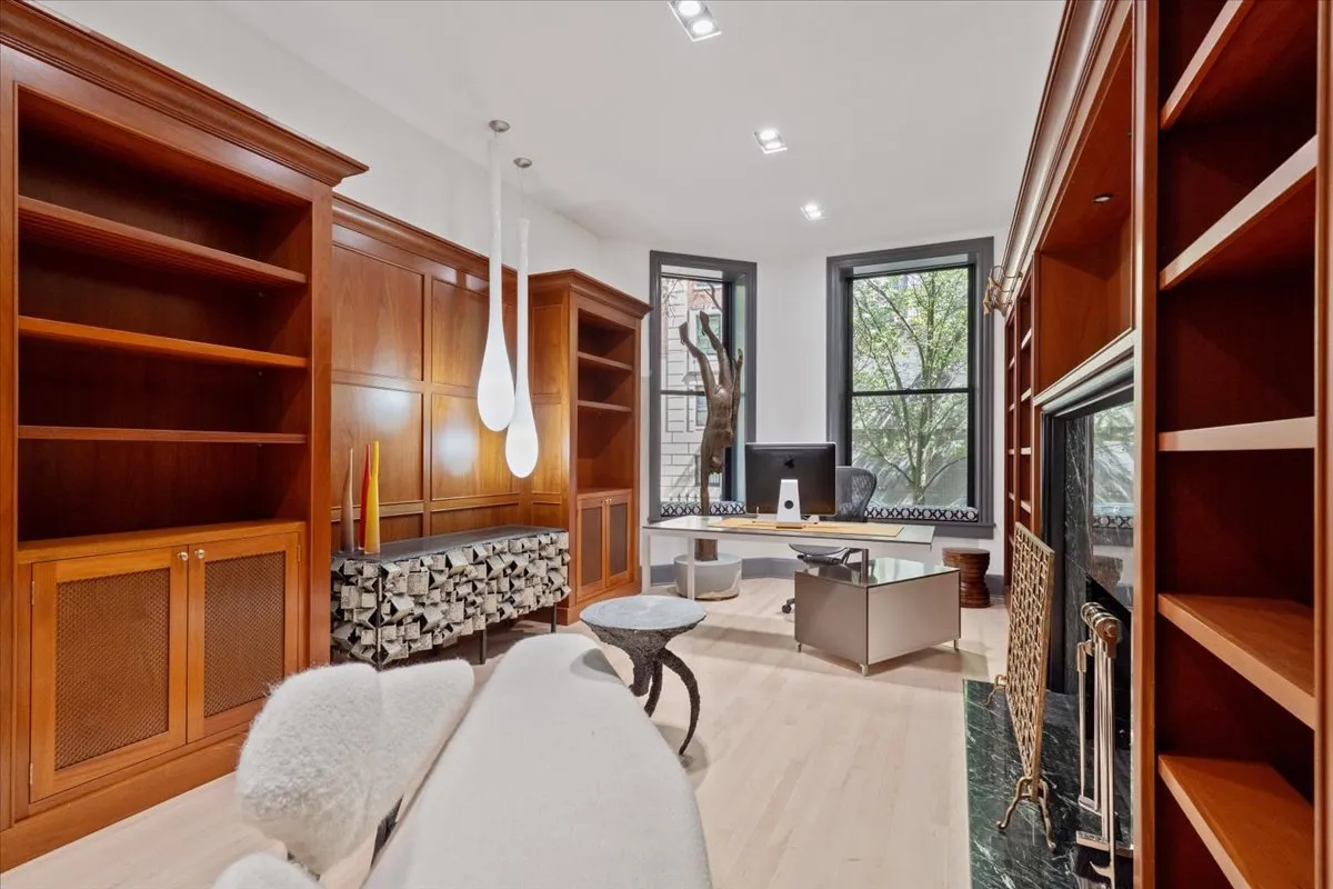1318 N Astor St, , 60610, USA 60610-Chicago-IL