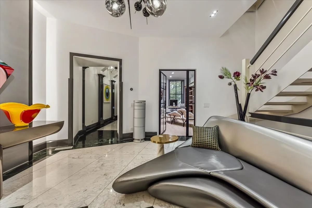 1318 N Astor St, , 60610, USA 60610-Chicago-IL