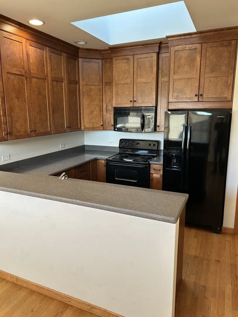 116 N Main St, ,  60187, USA 60187-Wheaton-IL