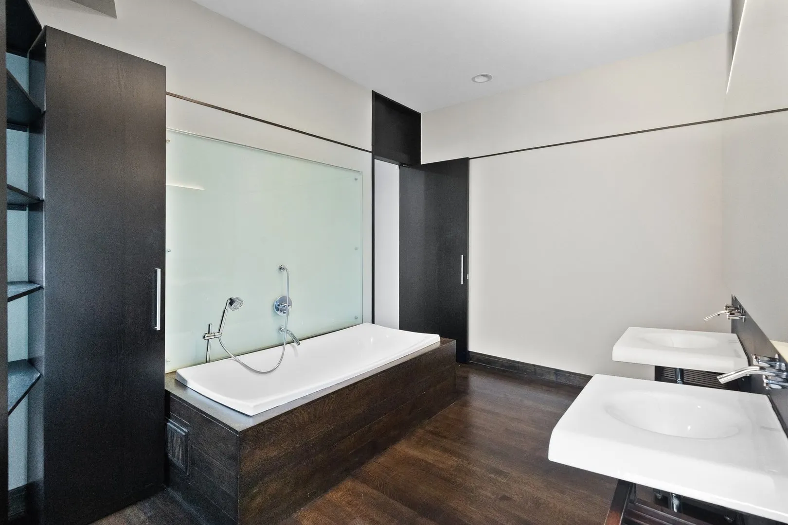 44 E Cedar St, , 60611, USA 60611-Chicago-IL