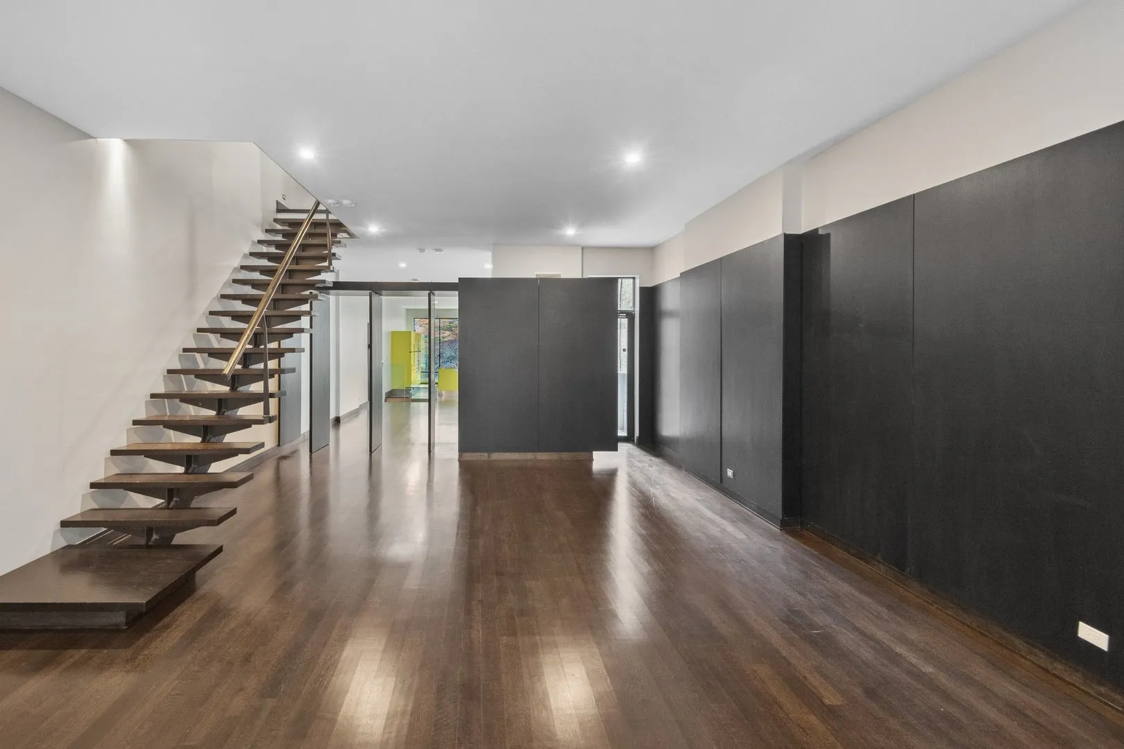 44 E Cedar St, , 60611, USA 60611-Chicago-IL