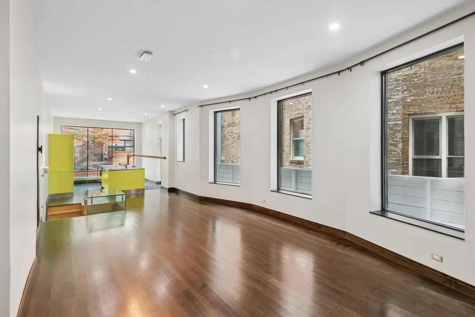 44 E Cedar St, , 60611, USA 60611-Chicago-IL