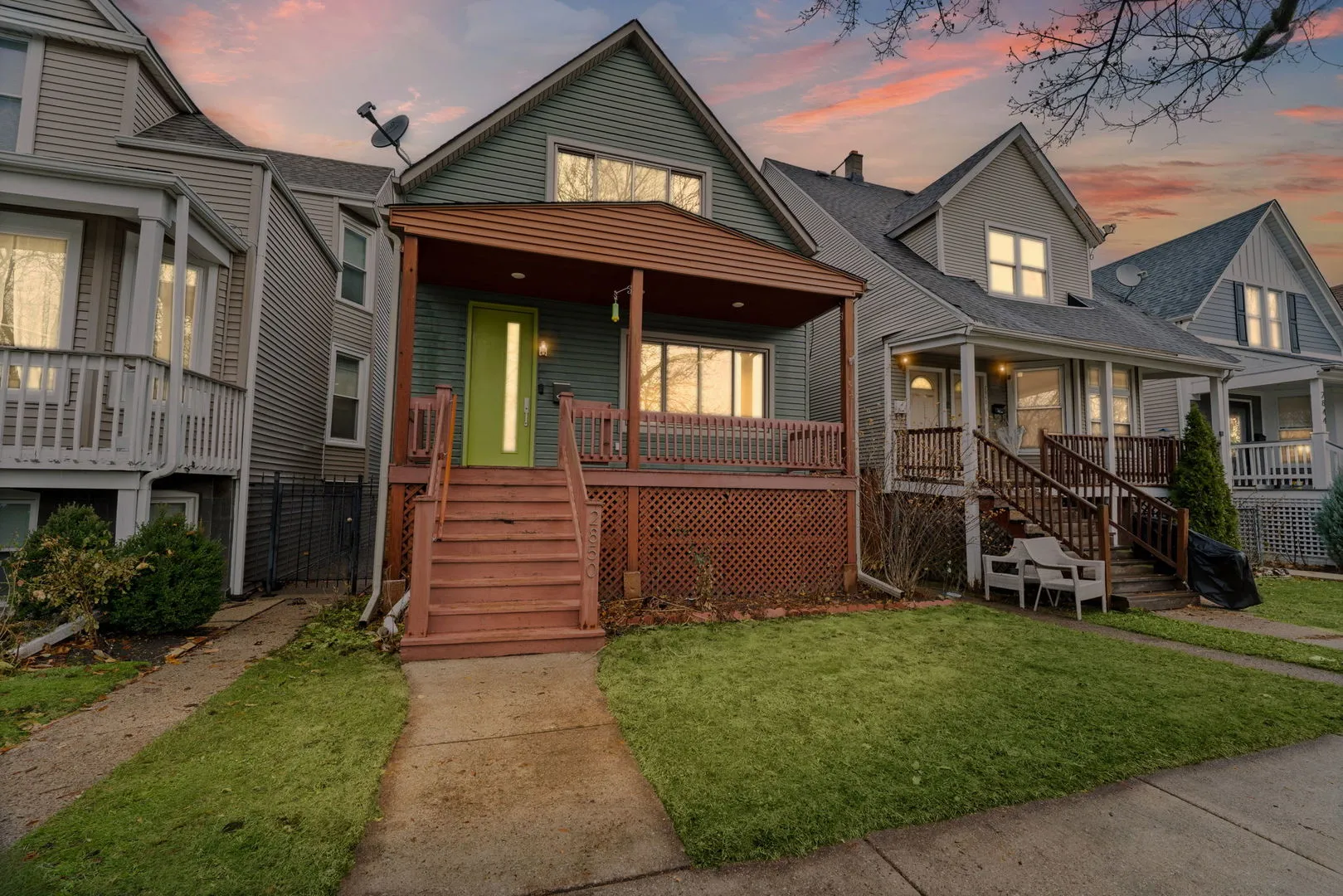 2850 W Henderson St, , 60618, USA 60618-Chicago-IL