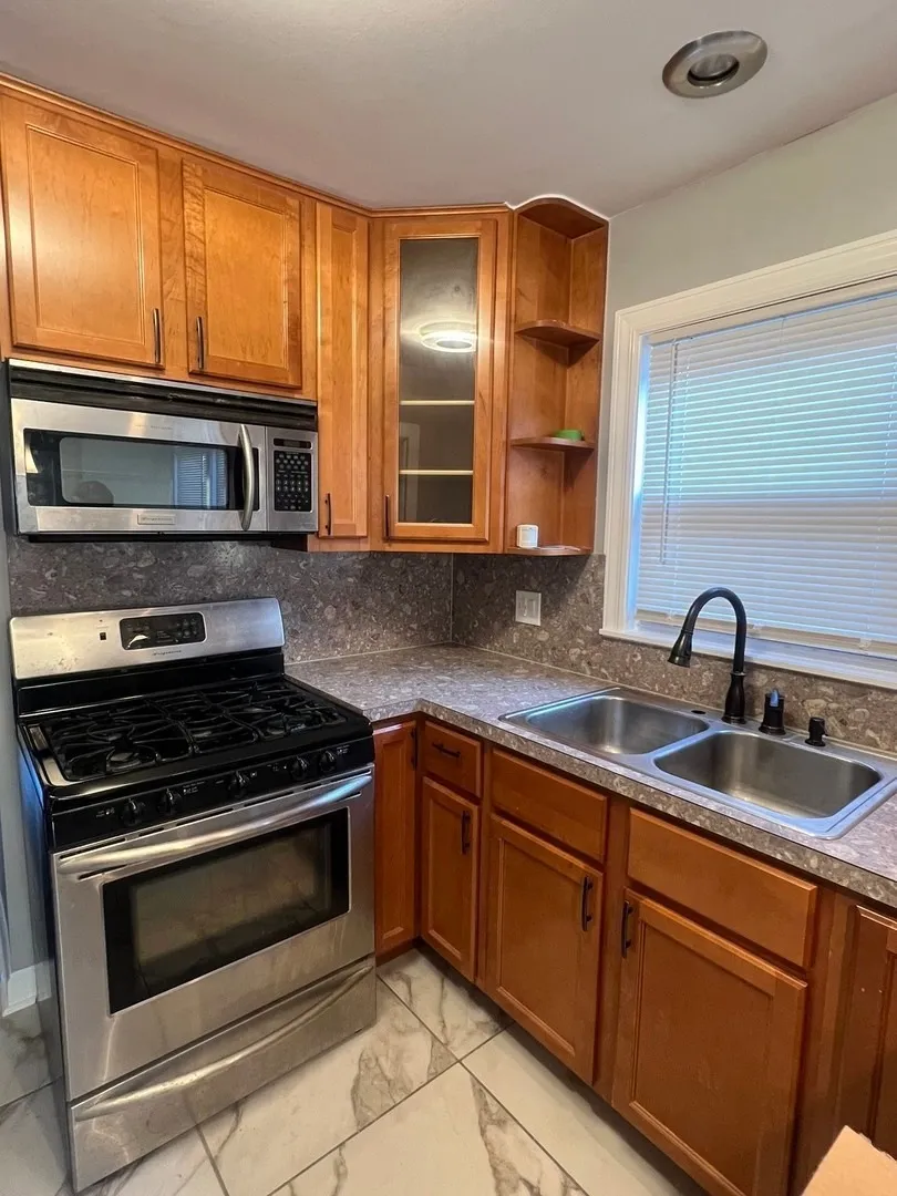 9241 S Emerald Ave, ,  60620, USA 60620-Chicago-IL