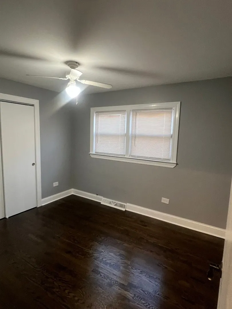 9241 S Emerald Ave, ,  60620, USA 60620-Chicago-IL