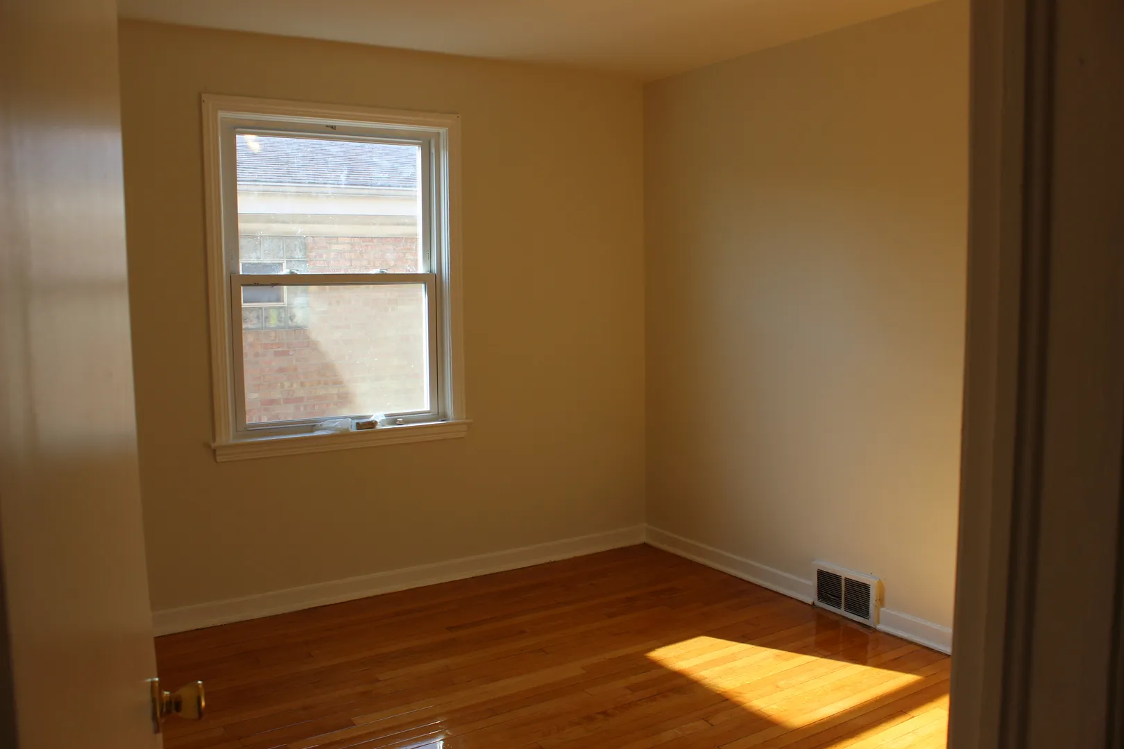 9119 La Crosse Ave, , 60077, USA 60077-Skokie-IL
