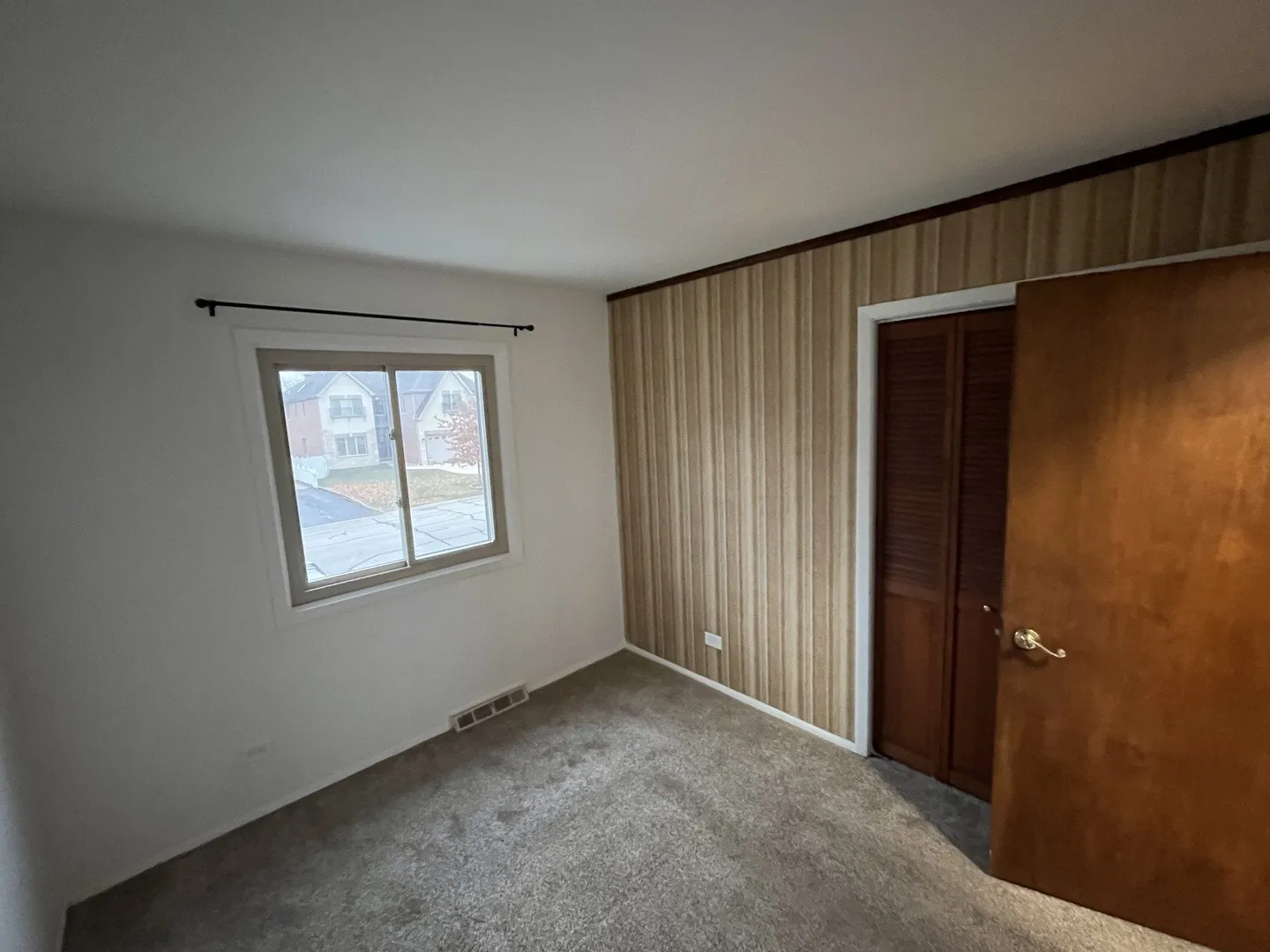 562 Van Auken St, , 60126, USA 60126-Elmhurst-IL