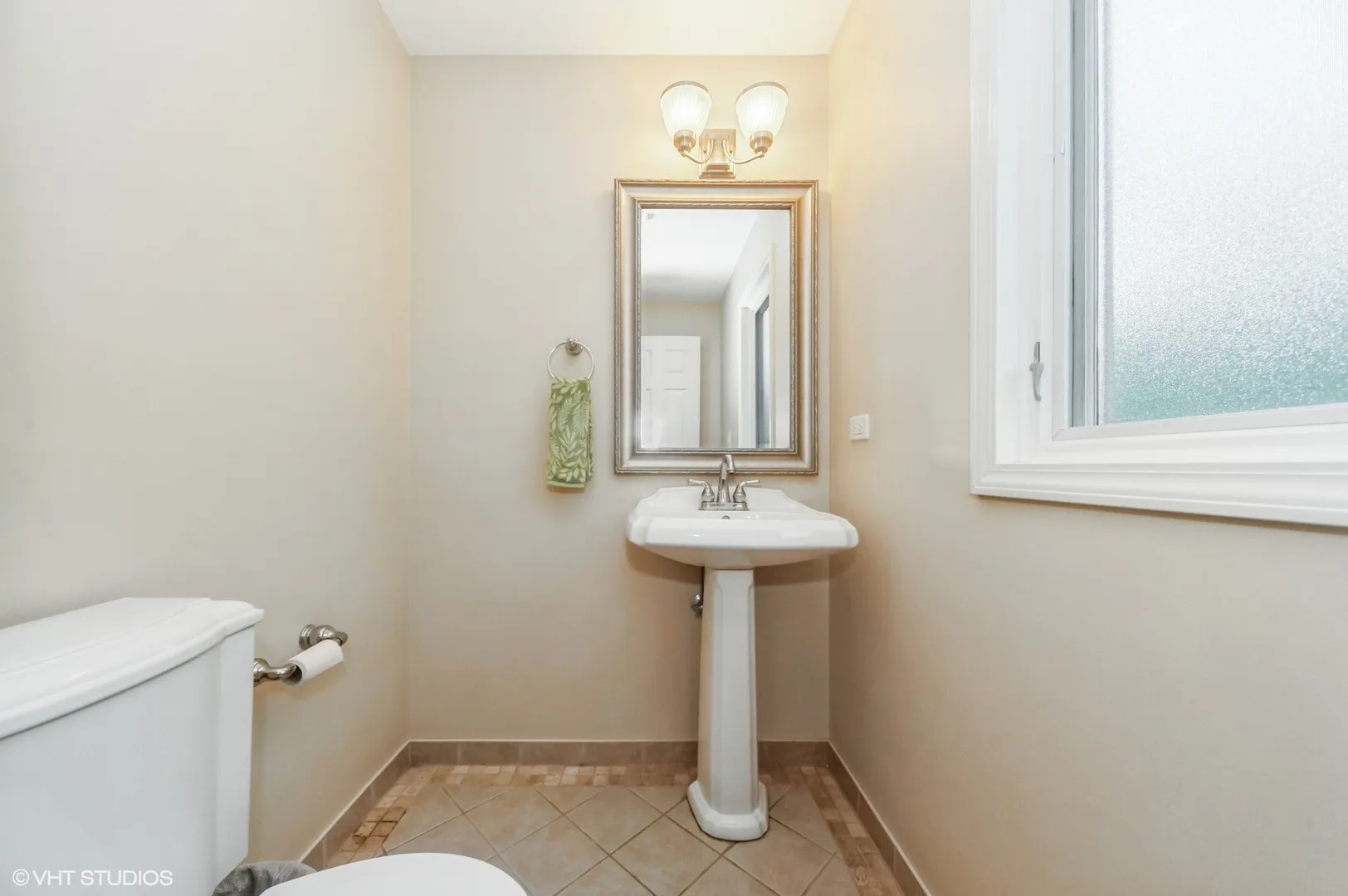 50 Cedar Ln, ,  60069, USA 60069-Lincolnshire-IL
