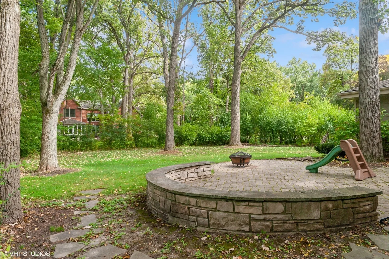50 Cedar Ln, ,  60069, USA 60069-Lincolnshire-IL
