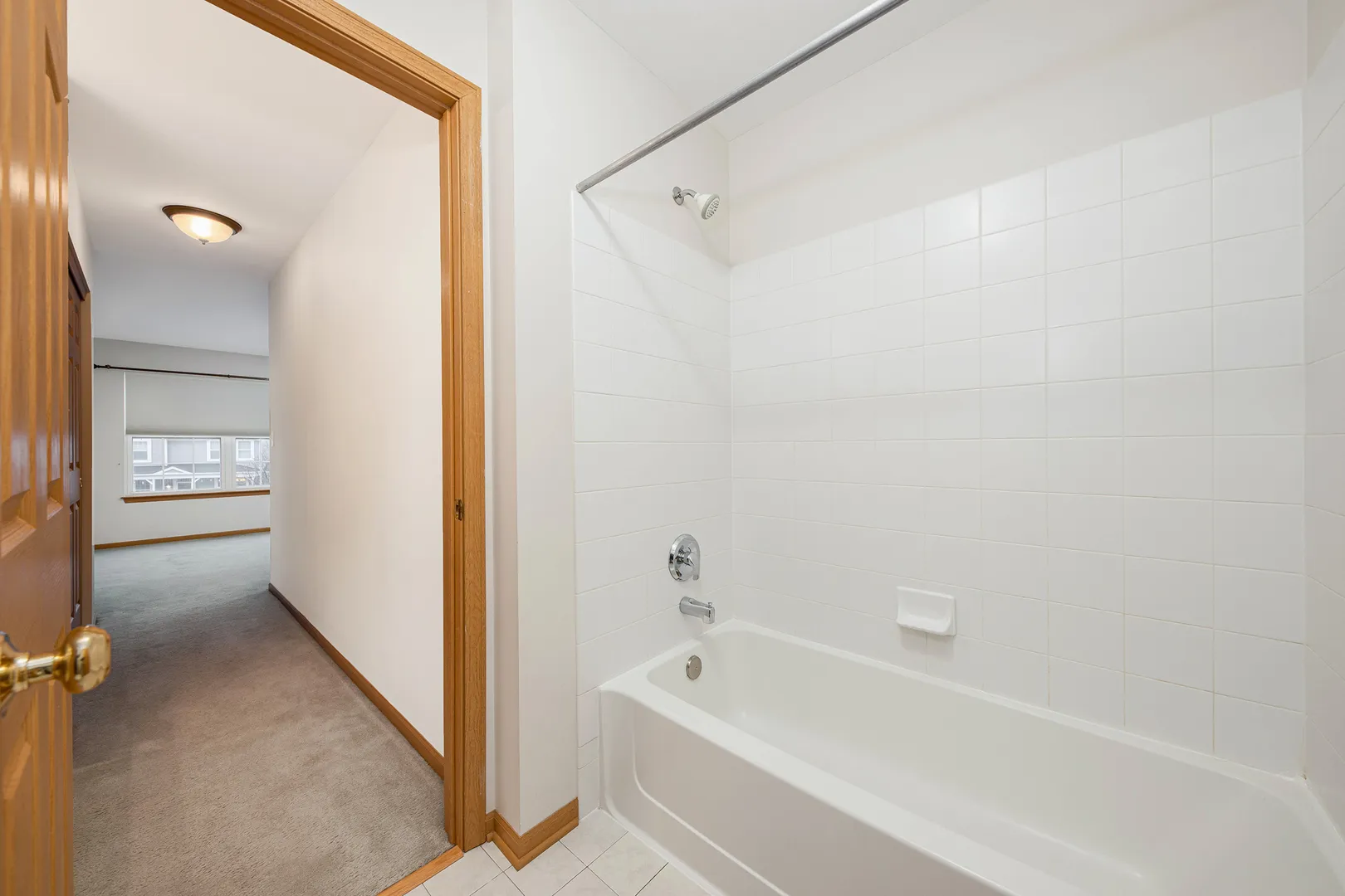708 Woodewind Dr, , 60563, USA 60563-Naperville-IL