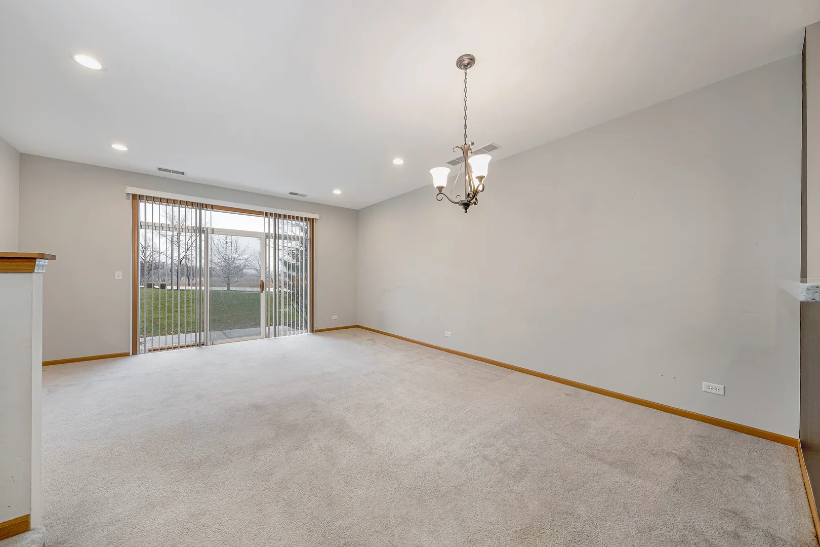 708 Woodewind Dr, , 60563, USA 60563-Naperville-IL