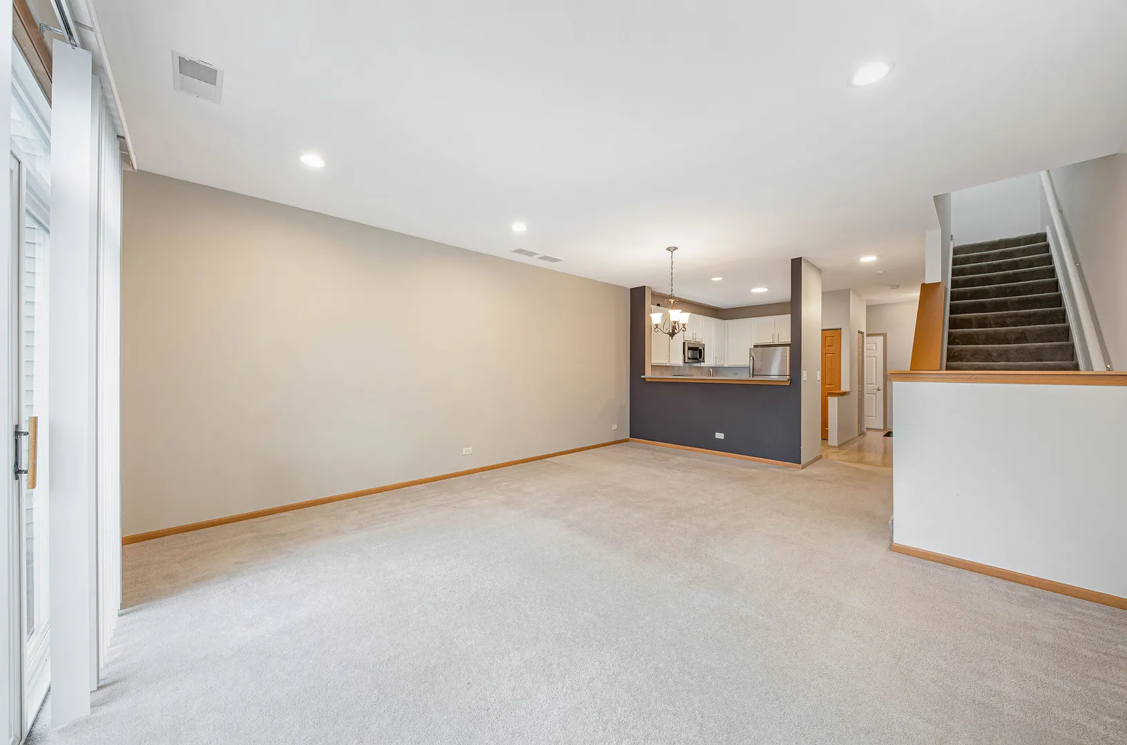 708 Woodewind Dr, , 60563, USA 60563-Naperville-IL