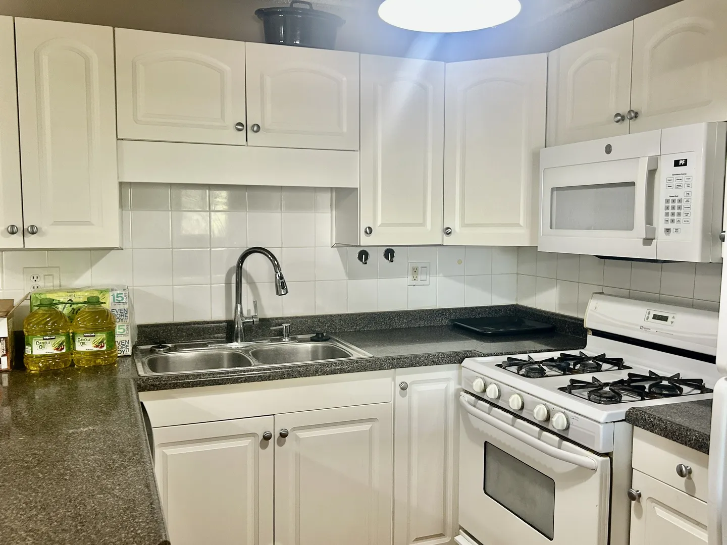 5S070 Pebblewood Ln, ,  60563, USA 60563-Naperville-IL