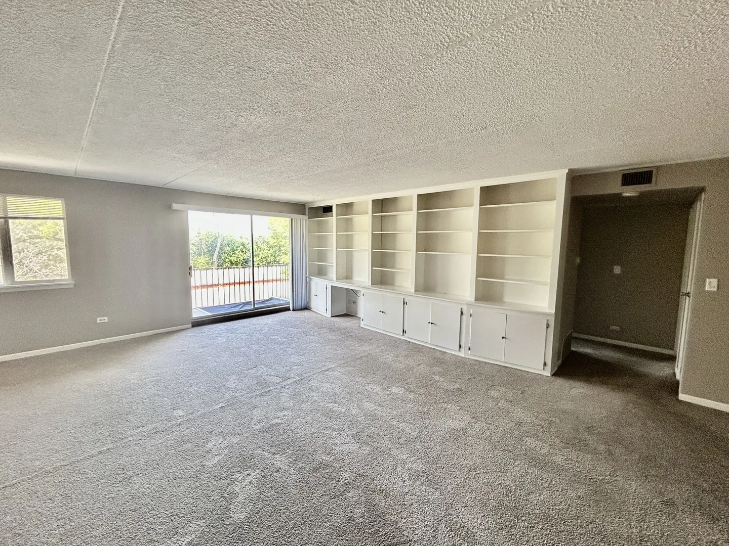 5S070 Pebblewood Ln, , 60563, USA 60563-Naperville-IL