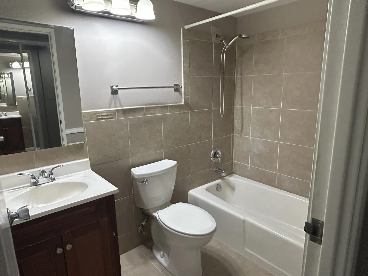 5S070 Pebblewood Ln, , 60563, USA 60563-Naperville-IL