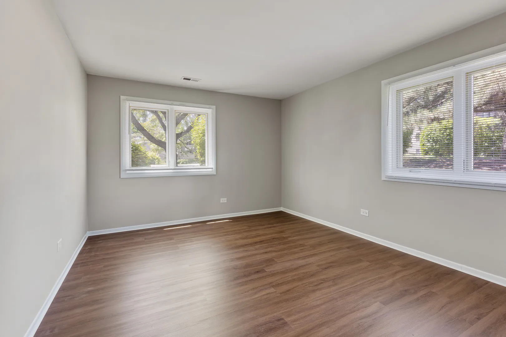 1444 Stonebridge Cir, , 60189, USA 60189-Wheaton-IL