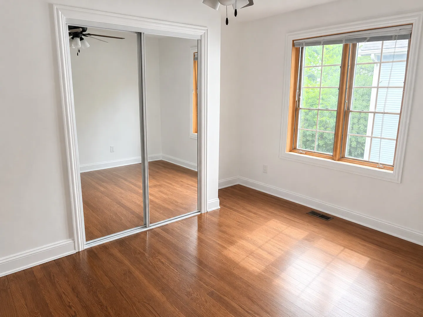 1759 Dewes St, , 60025, USA 60025-Glenview-IL